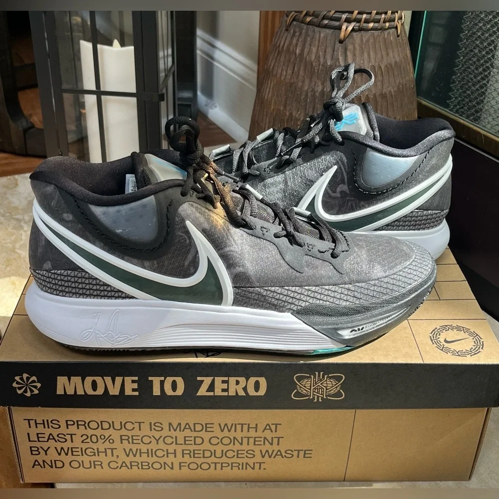 NWT Nike Kyrie 8 Orca Sneakers